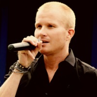 Solist Niels Proost direct online boeken - Plugify